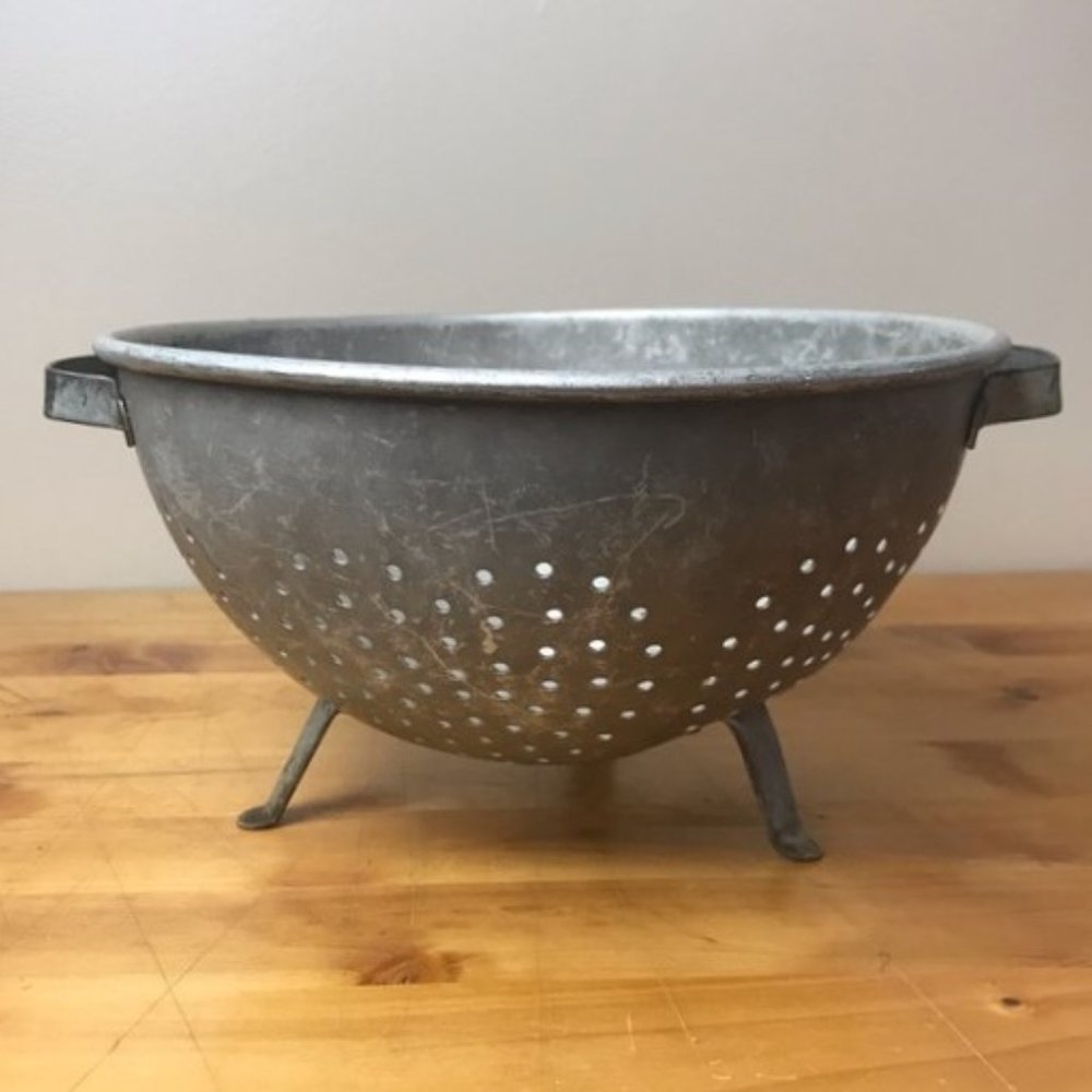 Vintage Aluminum Colander Footed 9"